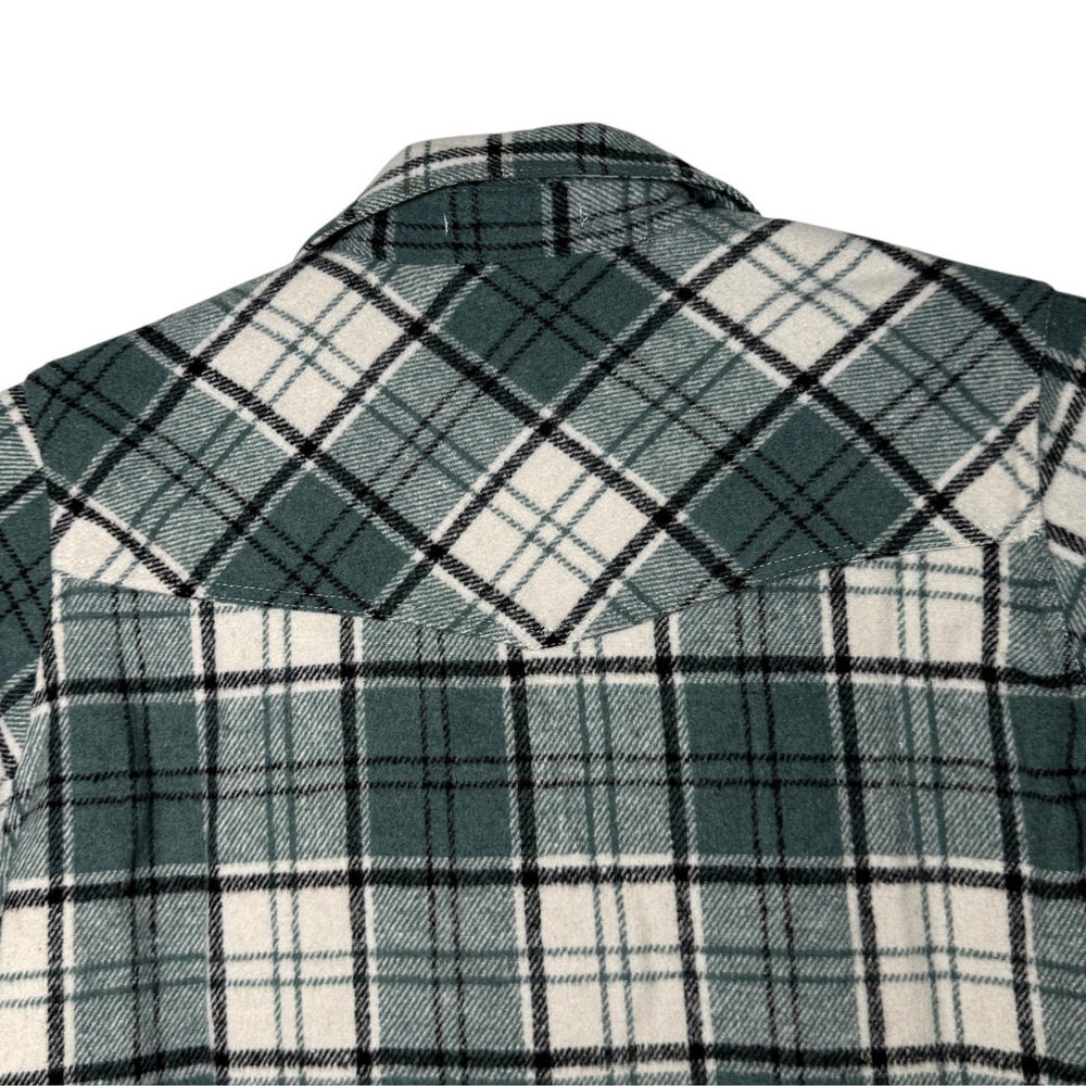 Eden & Olivia Sage Ivory Black Plaid Sherpa Lined Flannel Shacket Petite Lg NWT - Picture 7 of 15